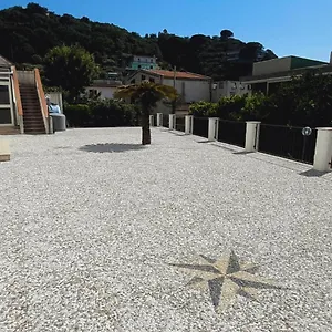 https://sindaro-house.sicilyhotelsitaly.net